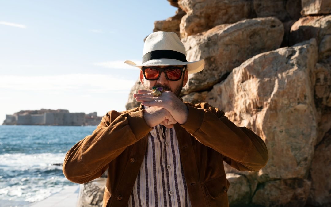 El peso del talento: Entre el homenaje y la parodia a la carrera de Nicolas Cage