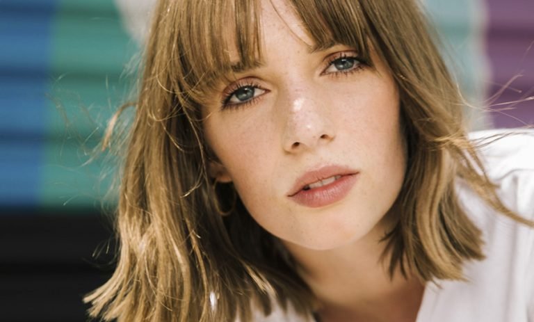 Maya Hawke: una artista completa que demuestra ser mucho más que "la hija de"