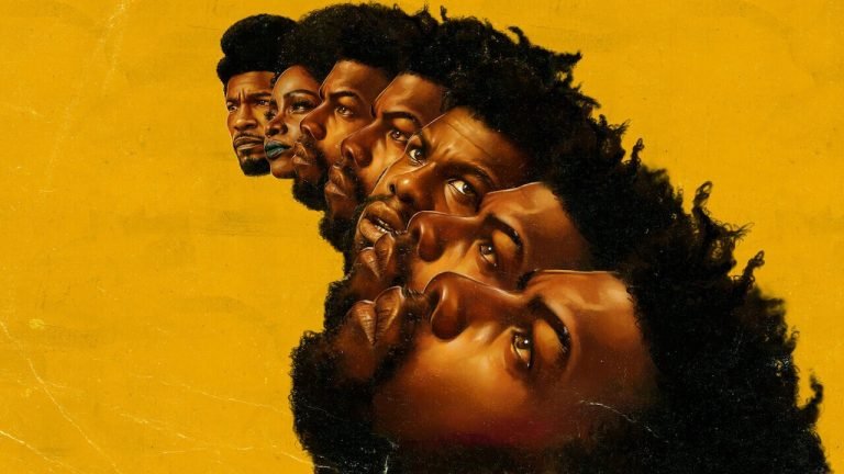 El clon de Tyrone: Afrofuturismo y comentario social en un escenario brillante