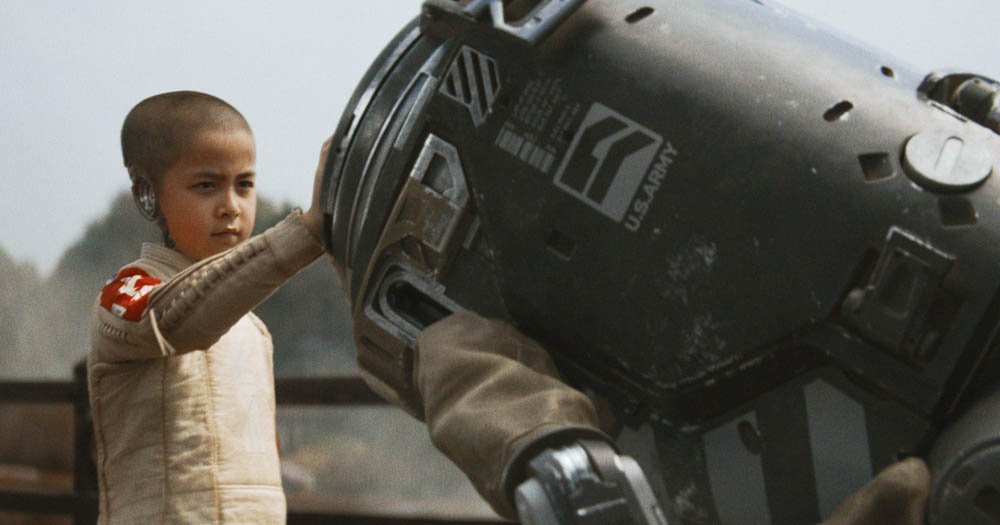 “Resistencia” de Gareth Edwards: Humanos versus máquinas en clave Zen