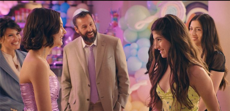 No estás invitada a mi bat mitzvah: Una chick flick con el sello de Adam Sandler