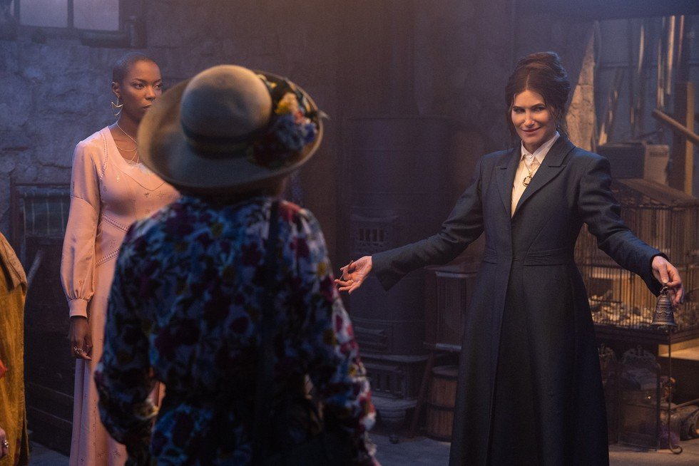 Kathryn Hahn - Agatha en todas partes