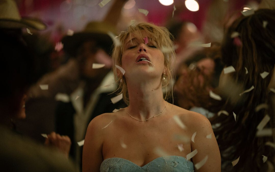 Matate, amor: Jennifer Lawrence pone el cuerpo como campo de batalla